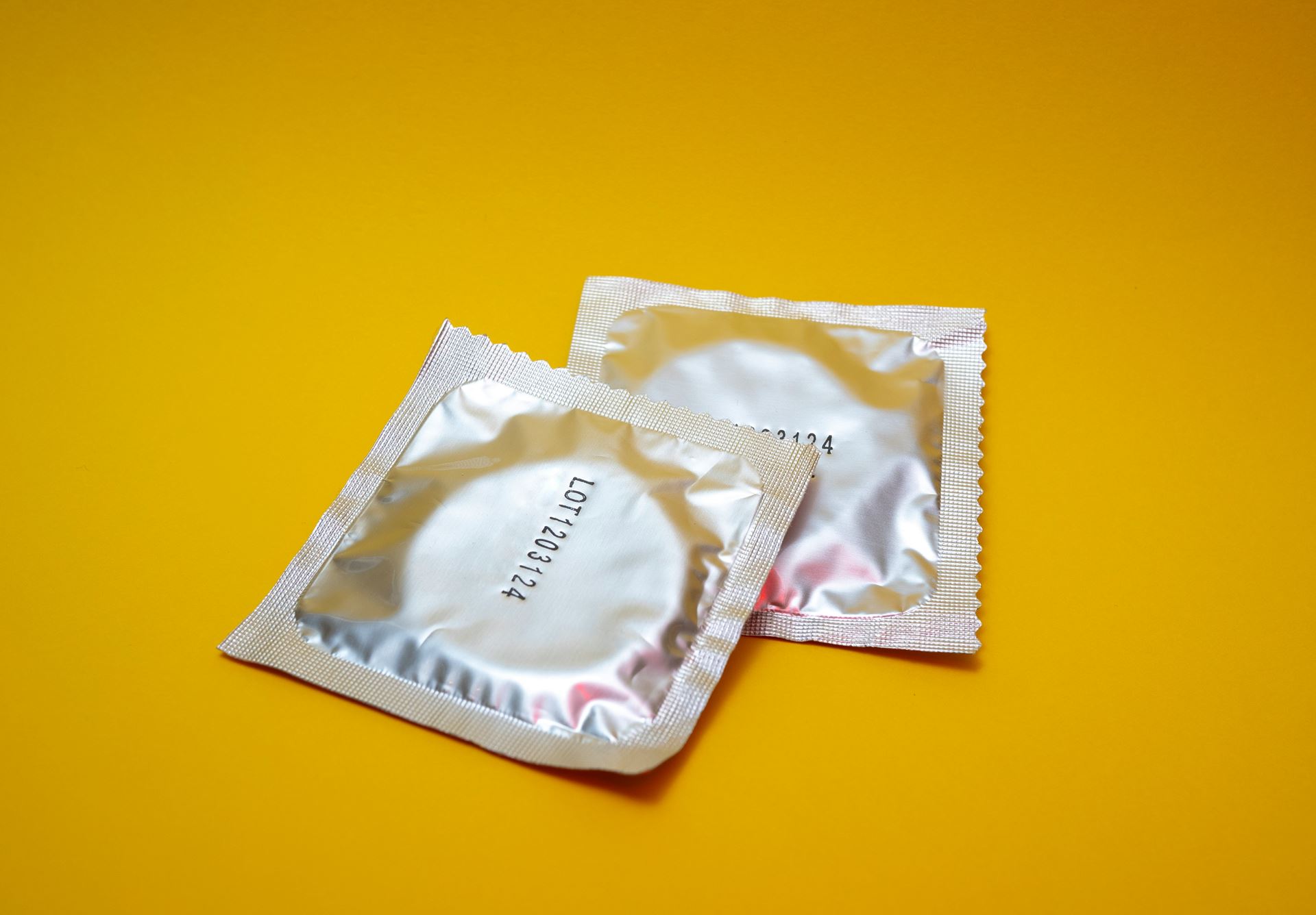 CONDOM